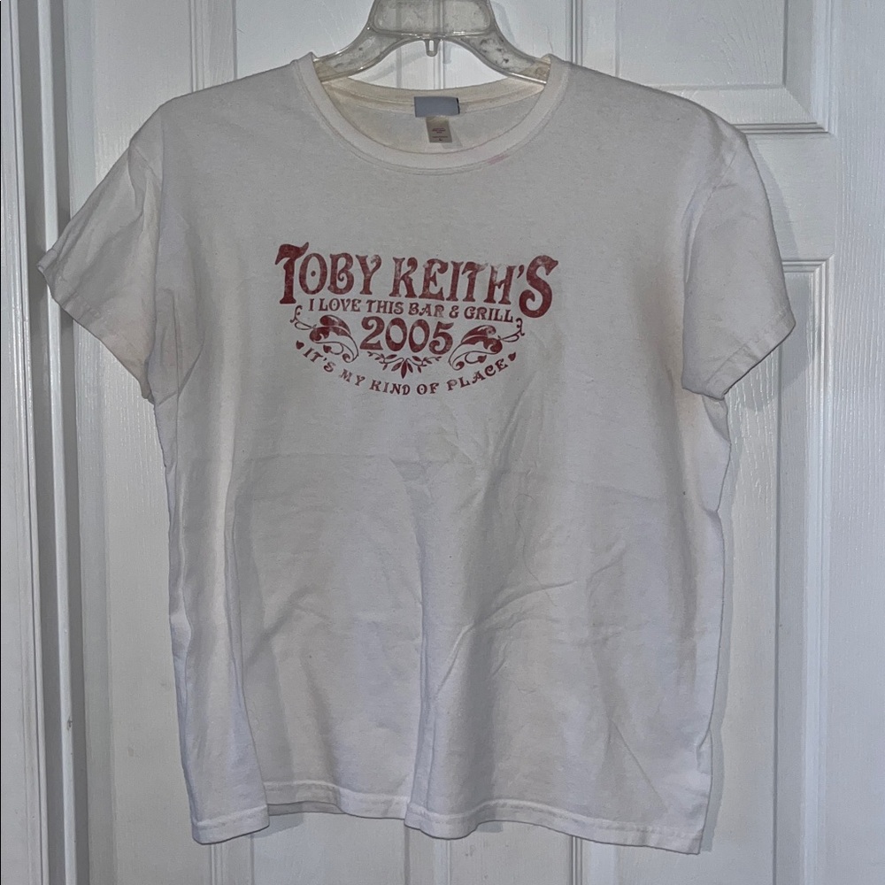 Toby Keith’s I Love This Bar & Grill Tshirt, White, Large, Harrah’s Las Vegas